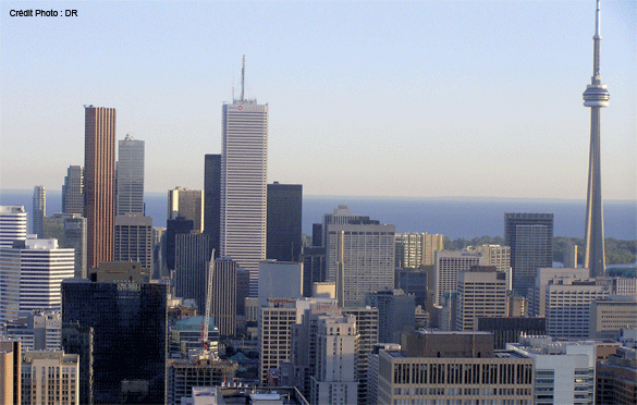 TORONTO La folie des « condos » TORONTO La folie des « condos »